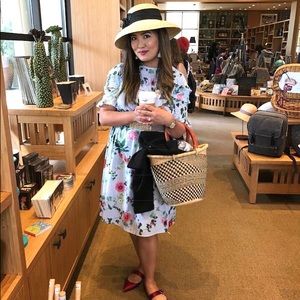 Meet your Posher, Angela